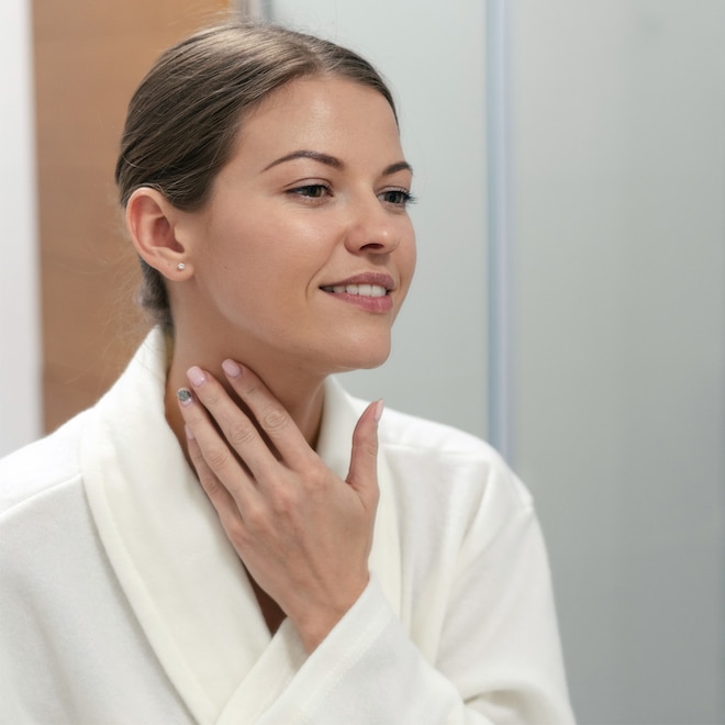 E-Comm, E! Insider Shop: Clarins Deal